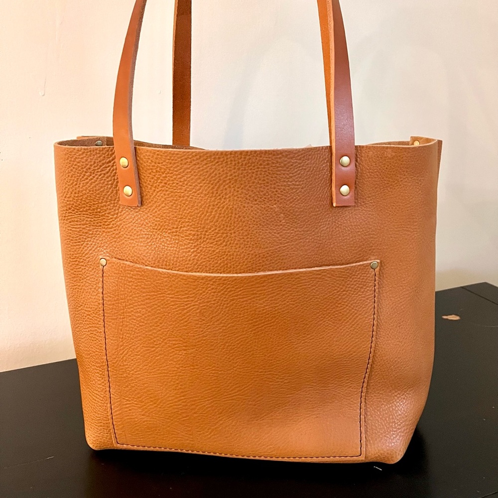 Portland leather hood large tote in DUNE with tan handles